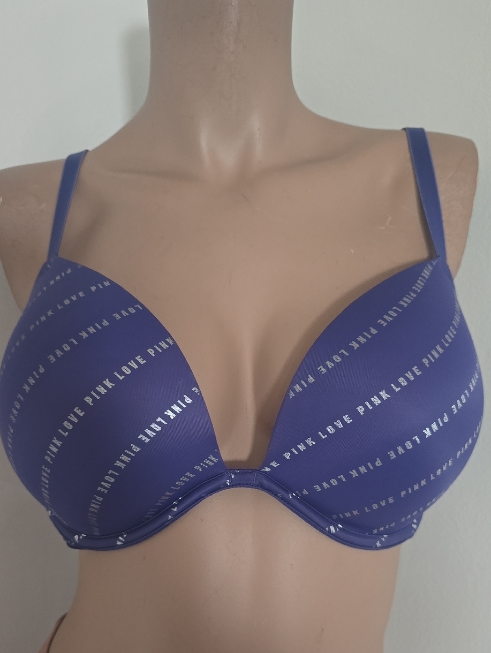 PINK Victoria's Secret Wear Everywhere Purple Logo Super Push-Up Bra Size 34DD